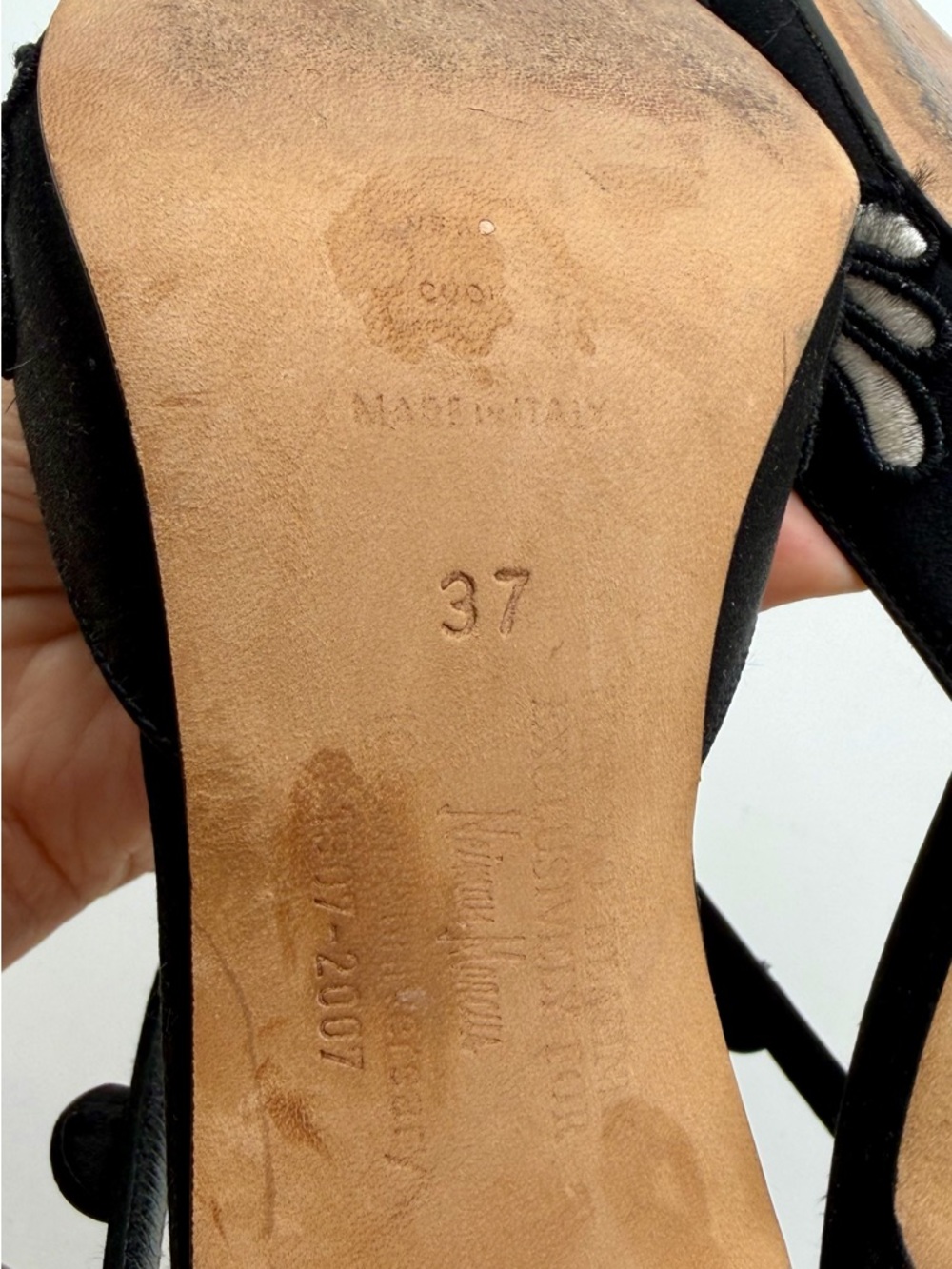 Manolo Blahnik Vintage 2007 Limited Edition  Embroidered Satin Pumps Heels EU 37 - Picture 12 of 12